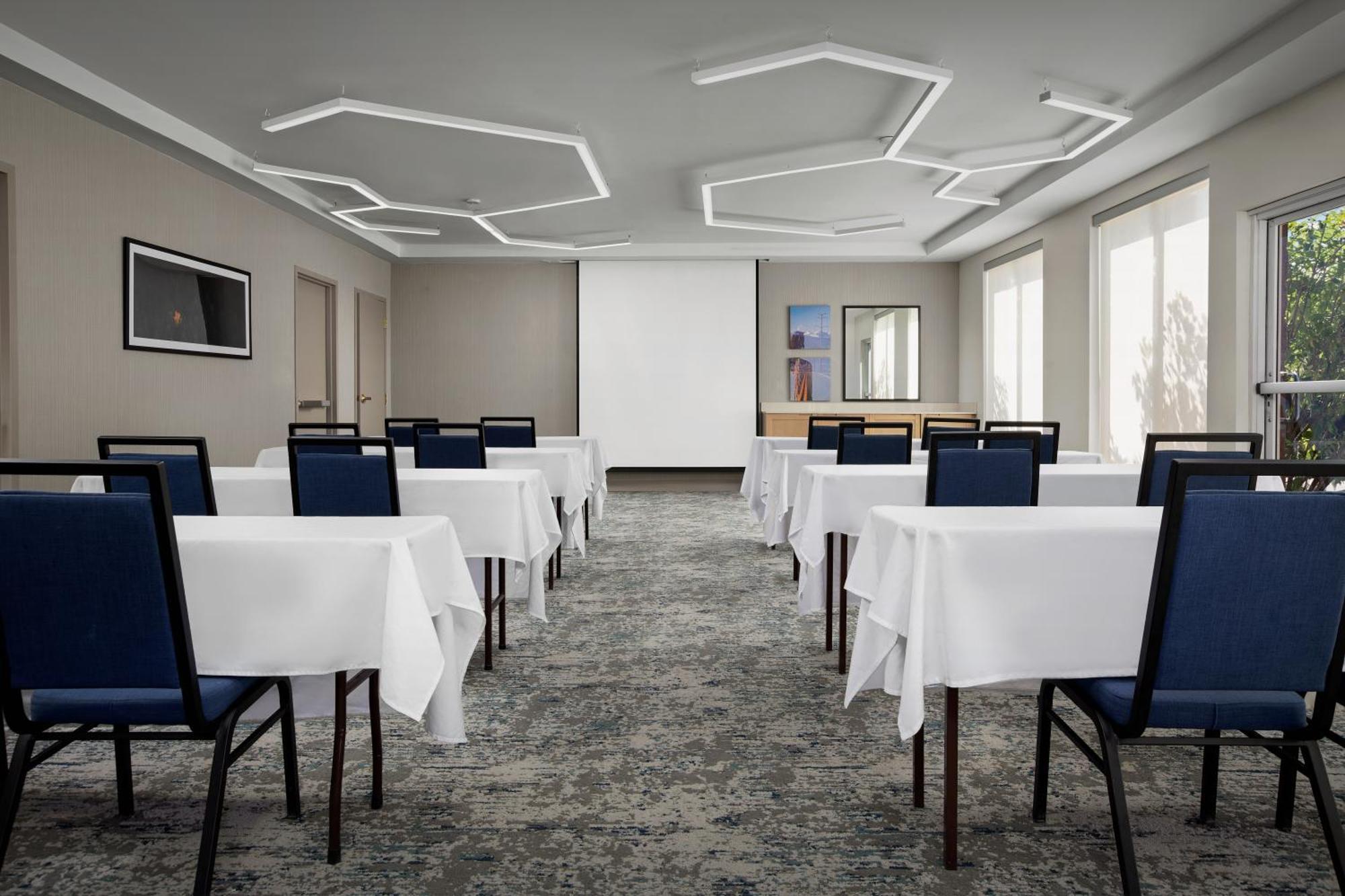 Hilton Garden Inn Colorado Springs North Dış mekan fotoğraf